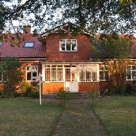 Villa Sandby B&B Borrby ภายนอก รูปภาพ
