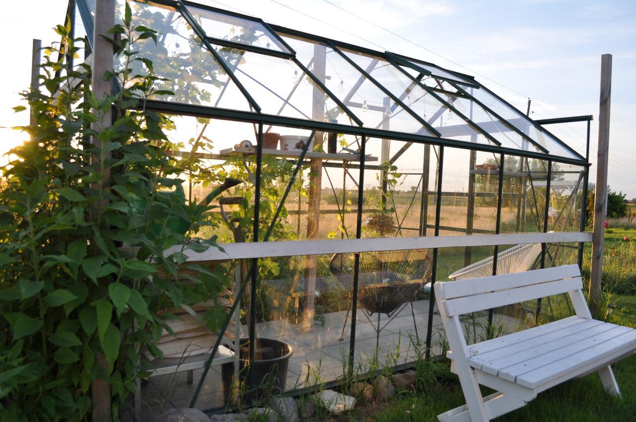 Villa Sandby B&B Borrby ภายนอก รูปภาพ